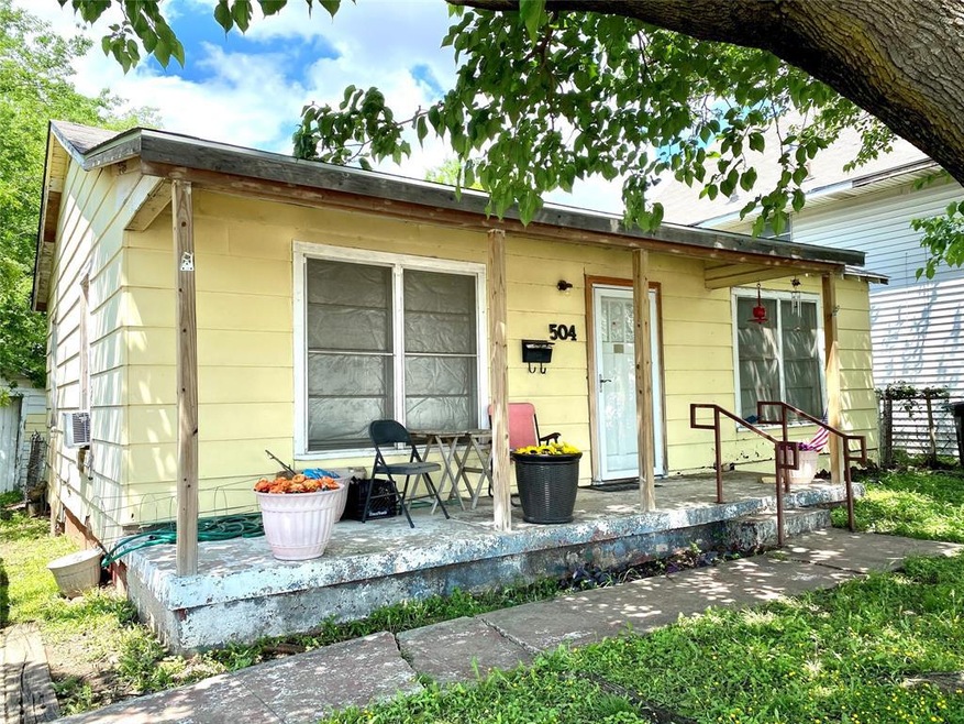 504 W Felix St, Fort Worth, TX 76115