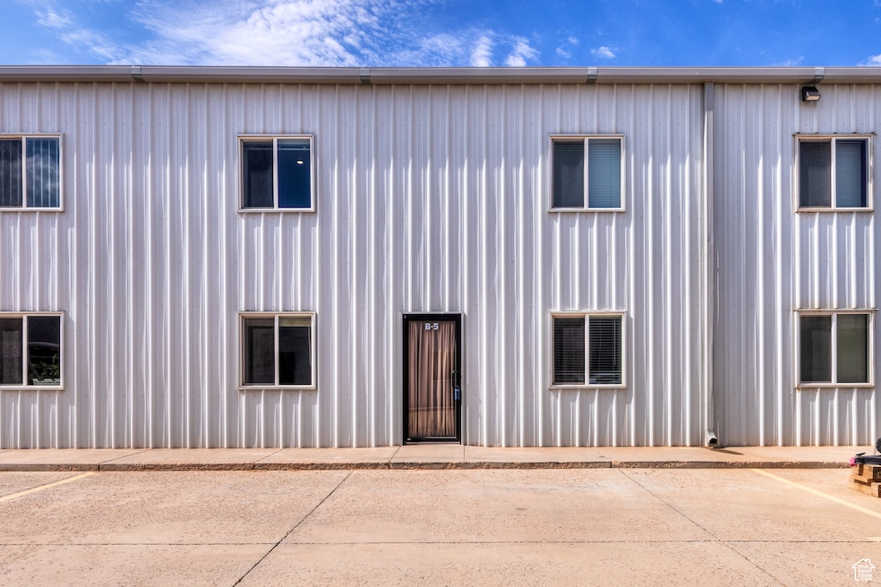 Under Contract $480,000