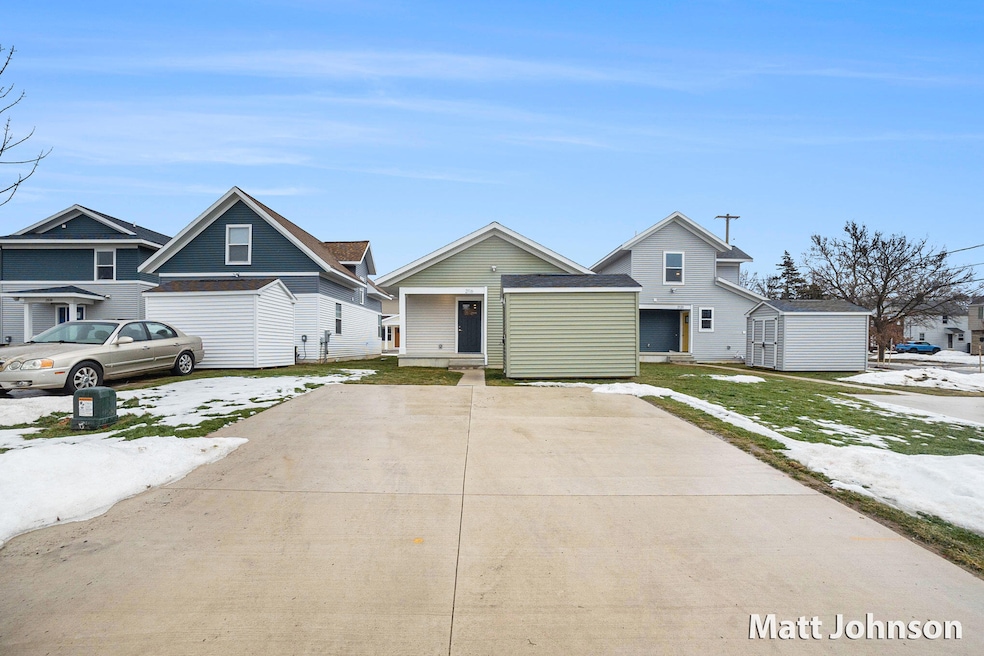 For Sale $240,750 • Co-Listing Agent
