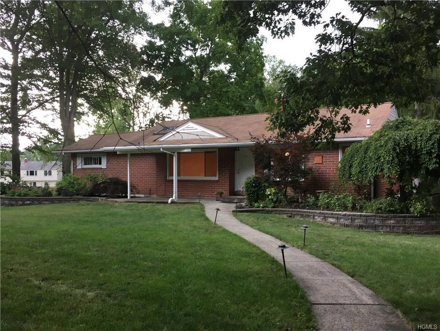 95 N Little Tor Rd, New City, NY 10956 - photo 1