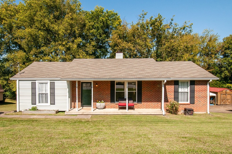 Be Downtown or in Five Points in minutes. Or just chill on the front porch.