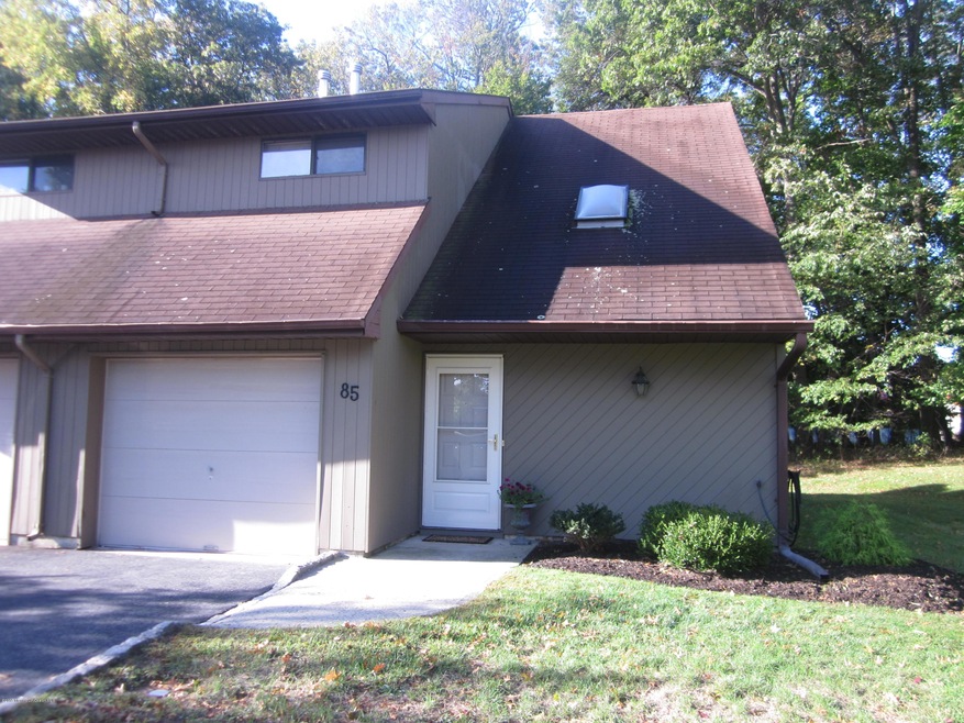 85 Wigwam Ln, Tinton Falls, NJ 07724 - photo 1