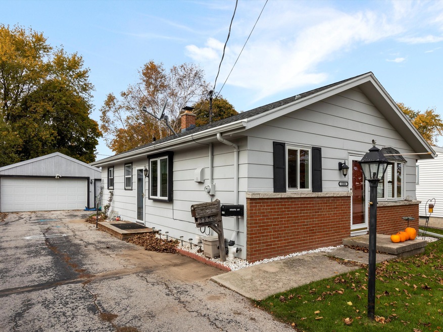 1324 S 31st St, Manitowoc, WI 54220 - photo 1