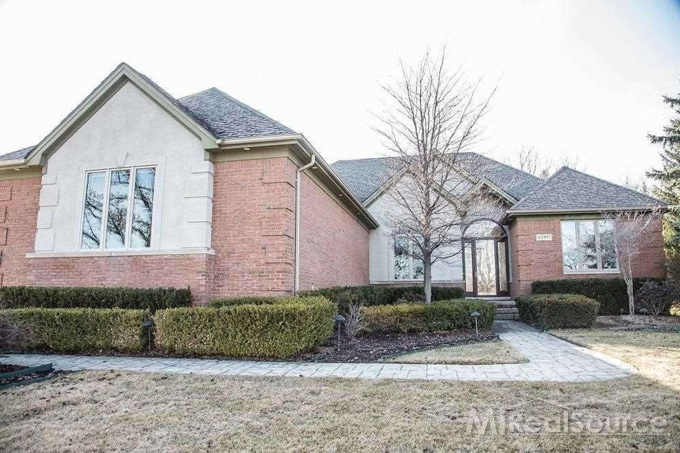 62871 Tournament Dr unit 9, Washington, MI 48094 - photo 1