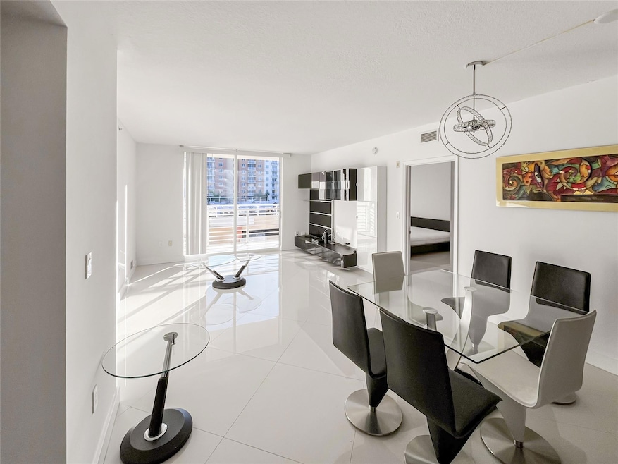 2775 NE 187th St unit 627, Miami, FL 33180 - photo 1