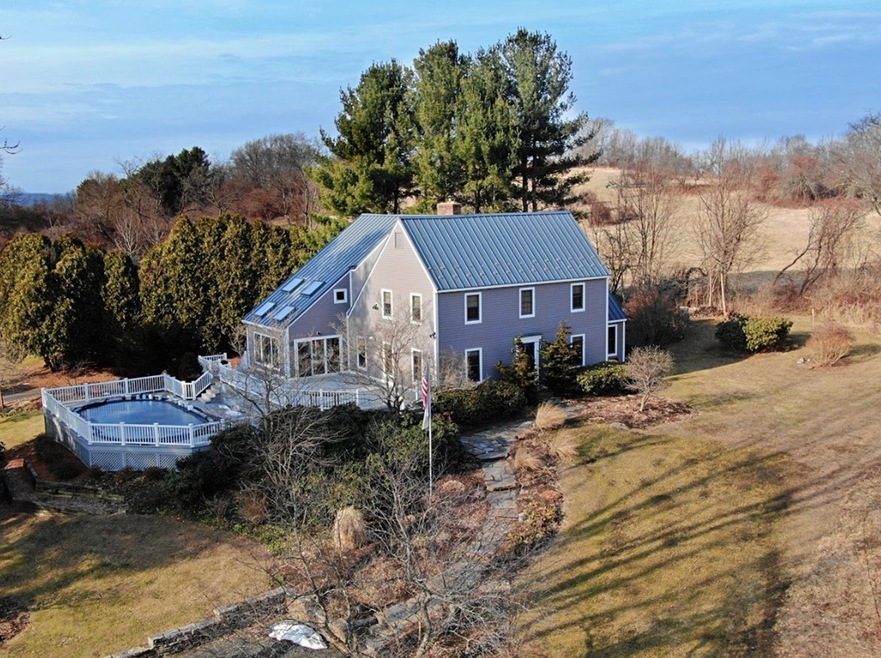 70 Blossom Ln, Amherst, MA 01002 - photo 1