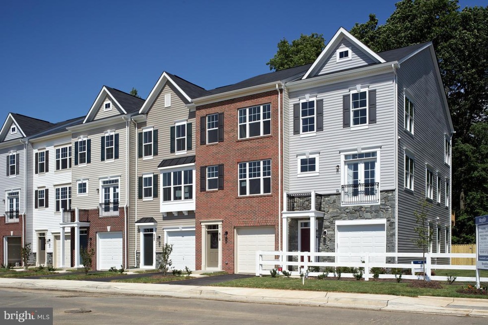 215 Miles Hawk Terrace, Purcellville, VA 20132 - photo 1