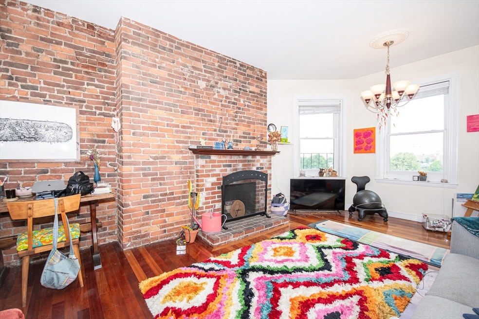 482 Beacon St unit 42, Boston, MA 02115 - photo 1