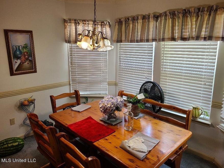 BREAKFAST ROOM