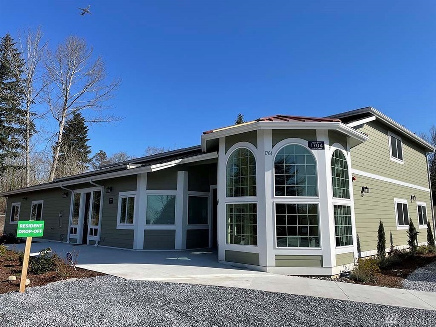 1704 S 220th St, Des Moines, WA 98198 - photo 1