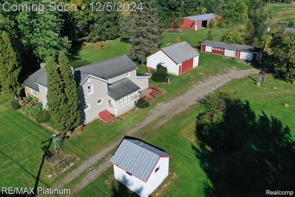 Overhead Satelite Shot (See Pole barn top right)