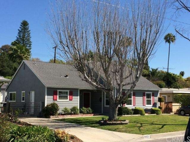lots of curb appeal and charm