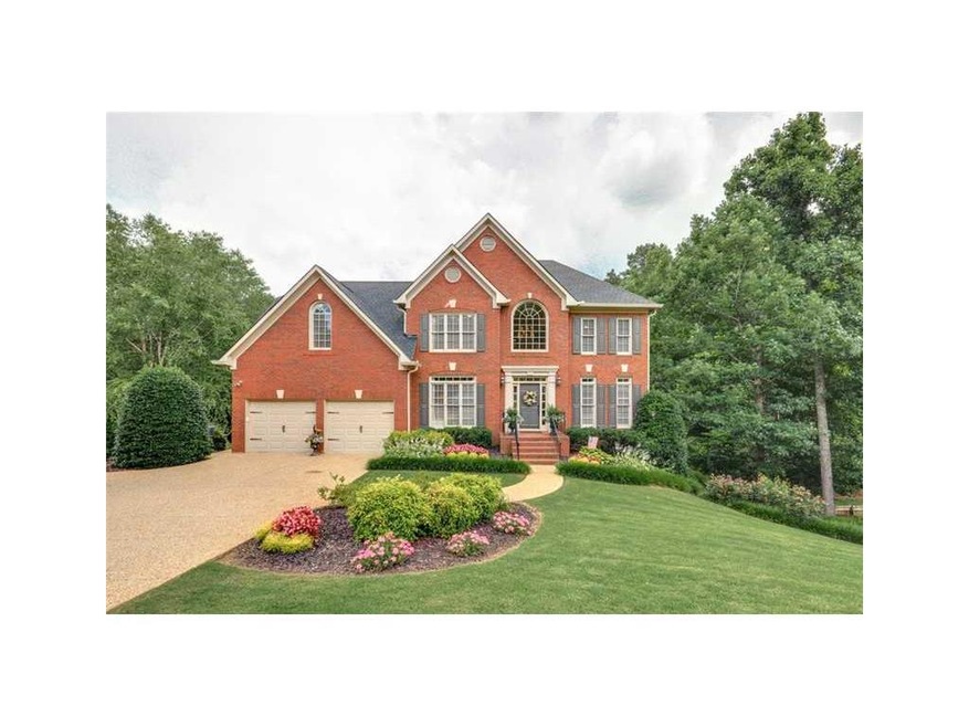 Facade/Exterior Front. Beautiful cul-de-sac home m