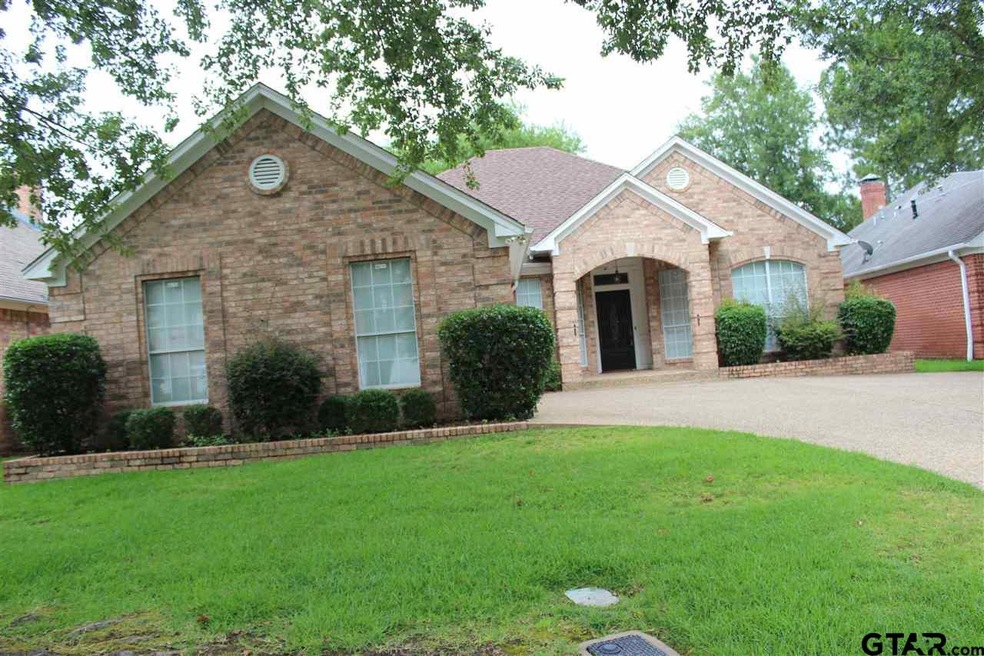 5104 5104 Cloverdale Dr, Tyler, TX 75703 - photo 1