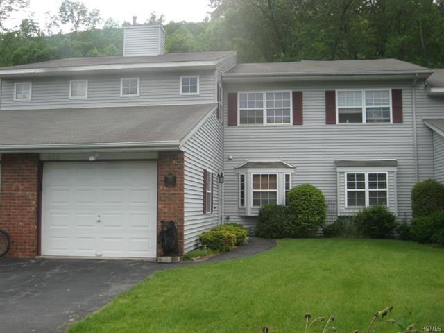 322 Heritage Ln, Monroe, NY 10950 - photo 1