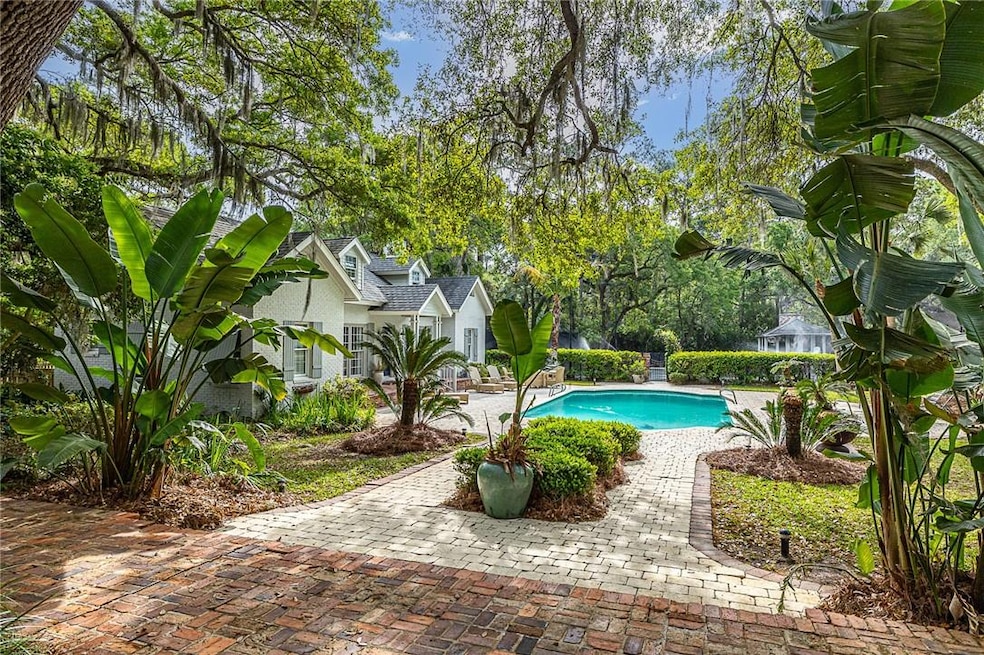 203 Devonwood Dr, Saint Simons Island, GA 31522 - photo 1