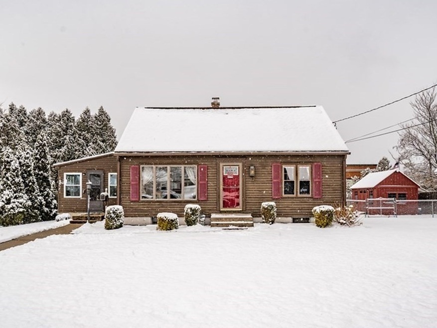 32 Hudson Ave, Chicopee, MA 01020 - photo 1