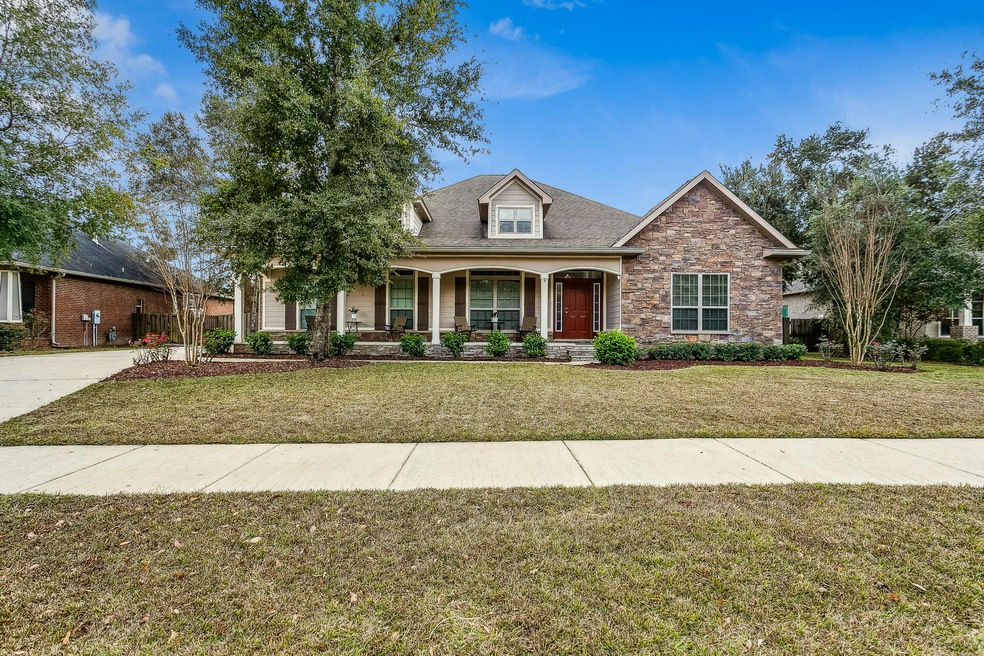 8100 Foxtail Loop Pensacola FL 32526 USA