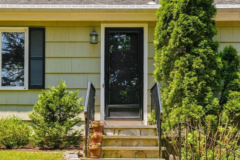 88 Mayfair Dr, Westwood, MA 02090 - photo 1