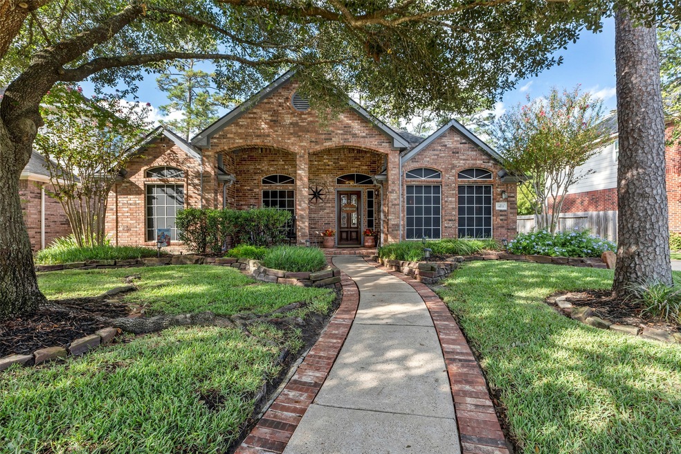 This home welcomes you with plenty curb appeal and beautiful curb appeal.