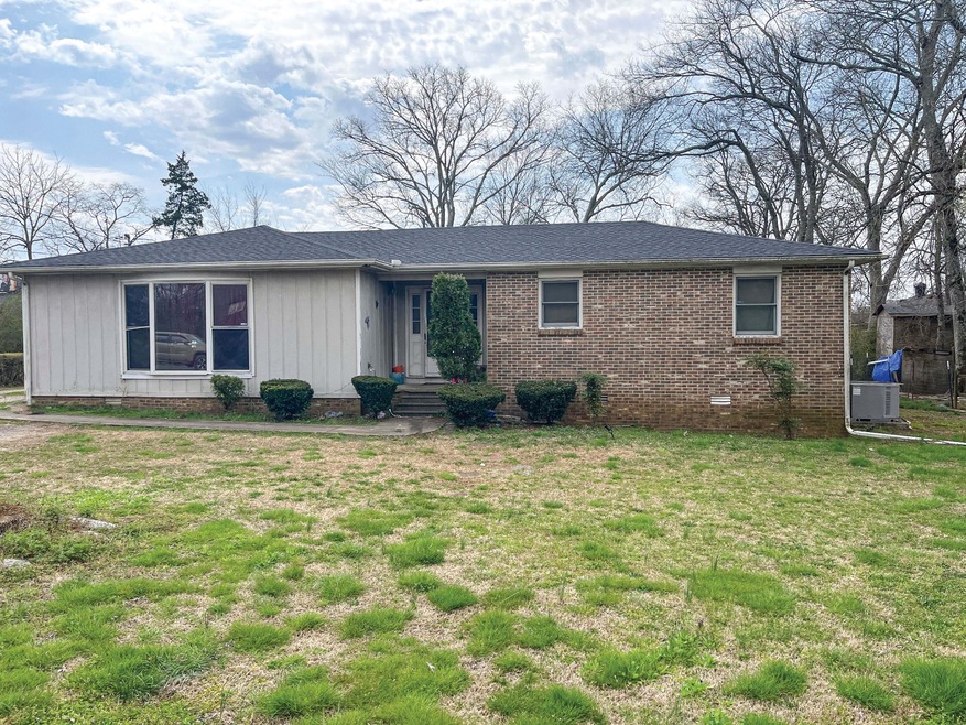 109 Wood St, Shelbyville, TN 37160 - photo 1