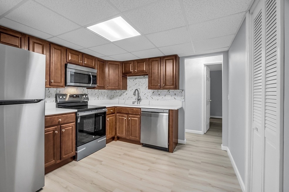 59 School St unit B-19, Northborough, MA 01532 - photo 1