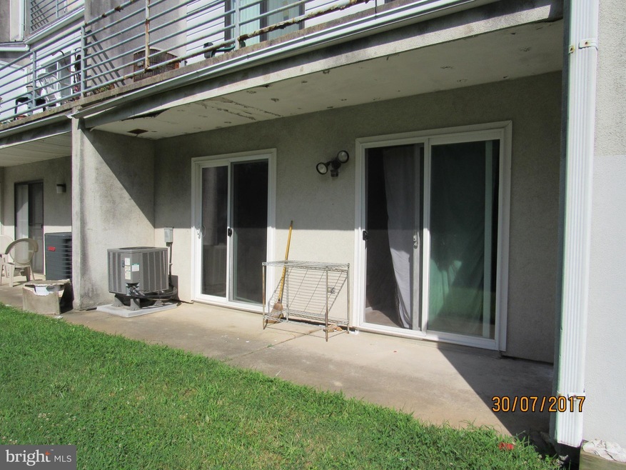 63 Ashlar Hill Ct, Parkville, MD 21234 - photo 1