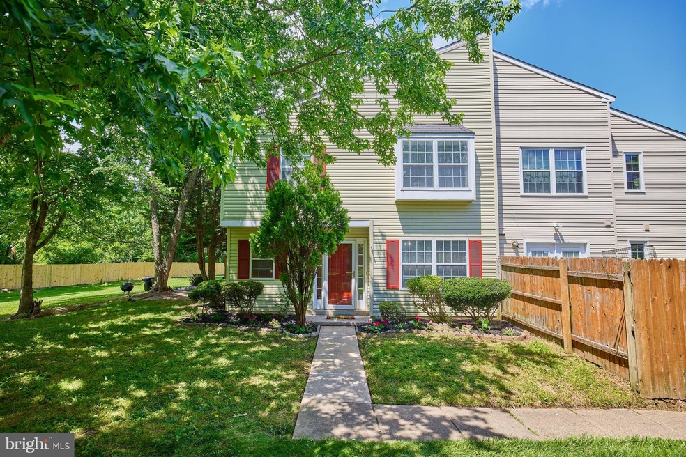 14017A Grumble Jones Ct, Centreville, VA 20121 - photo 1