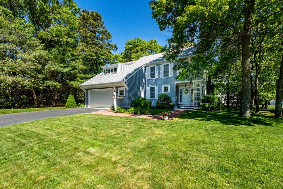 19 Coastal Ln, Hyannis, MA 02601 - photo 1