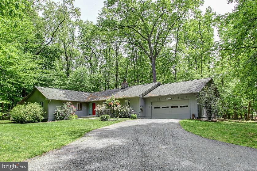 23200 Wilderness Walk Ct, Gaithersburg, MD 20882 - photo 1