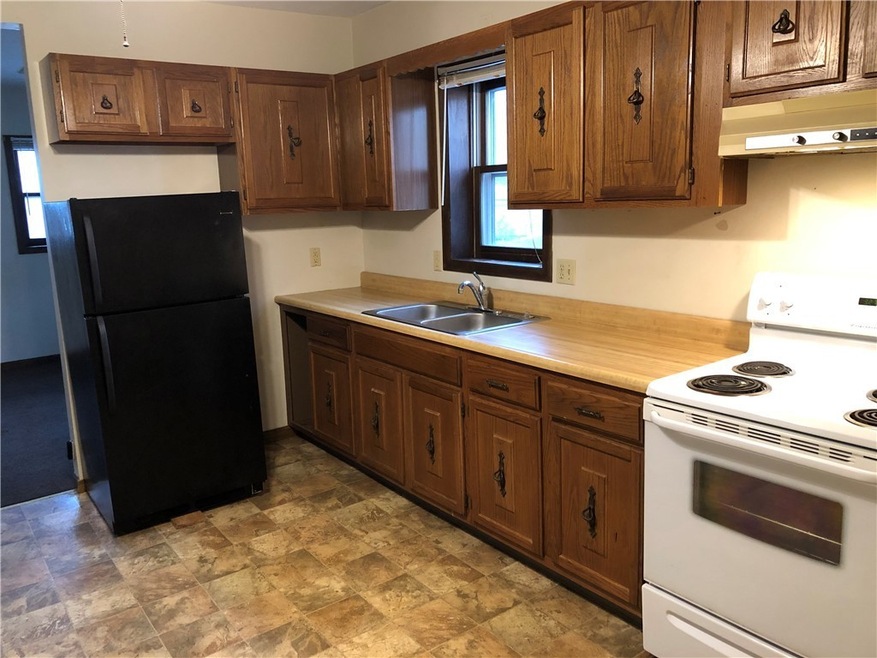 5 Gough Ave unit 3, West Warwick, RI 02893 - photo 1