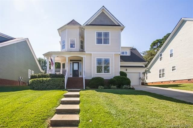 Beautiful, well cared for home on Lake side of I77