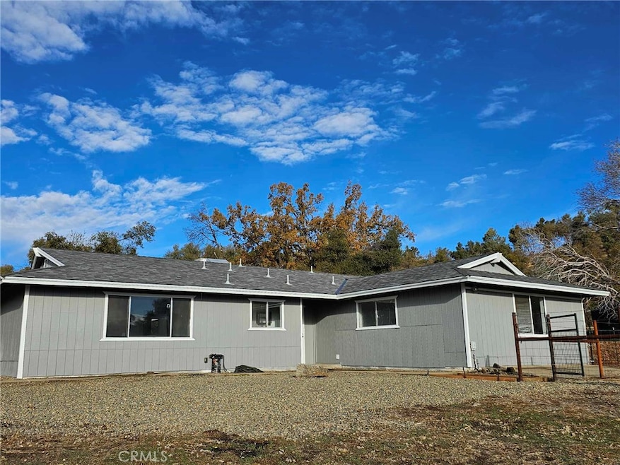 5637 Carleton Rd, Mariposa, CA 95338 - photo 1