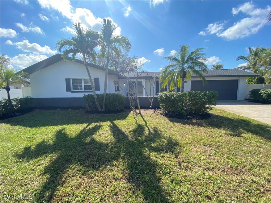 1020 El Mar Ave, Fort Myers, FL 33919 - photo 1
