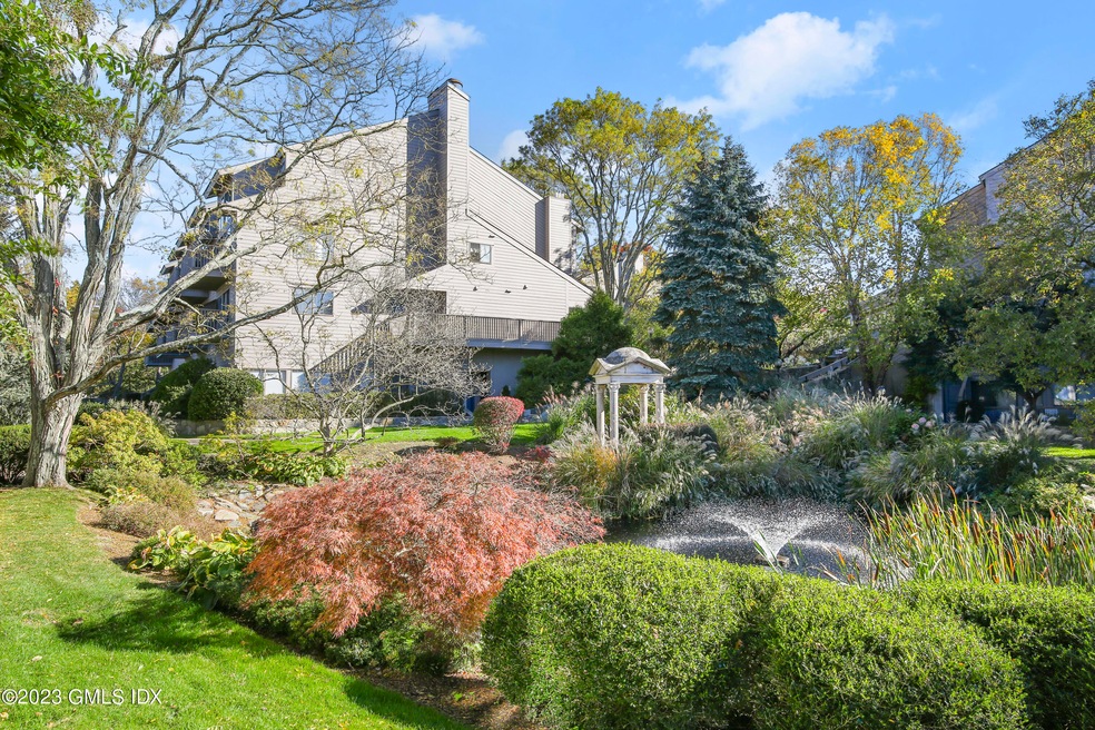 1465 E Putnam Ave unit 519, Old Greenwich, CT 06870 - photo 1