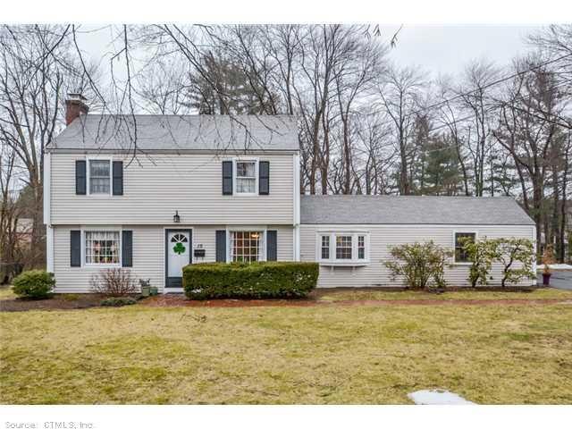 15 Fernridge Rd, West Hartford, CT 06107 - photo 1