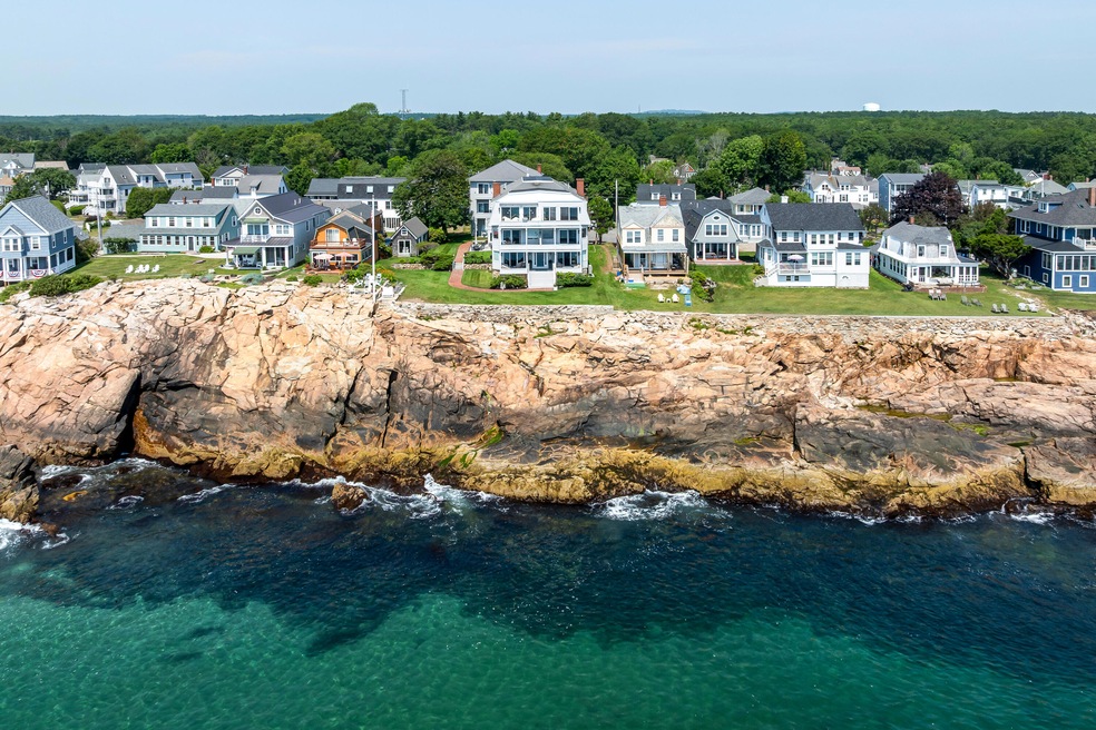 37 Freeman St unit 4, York, ME 03909 - photo 1