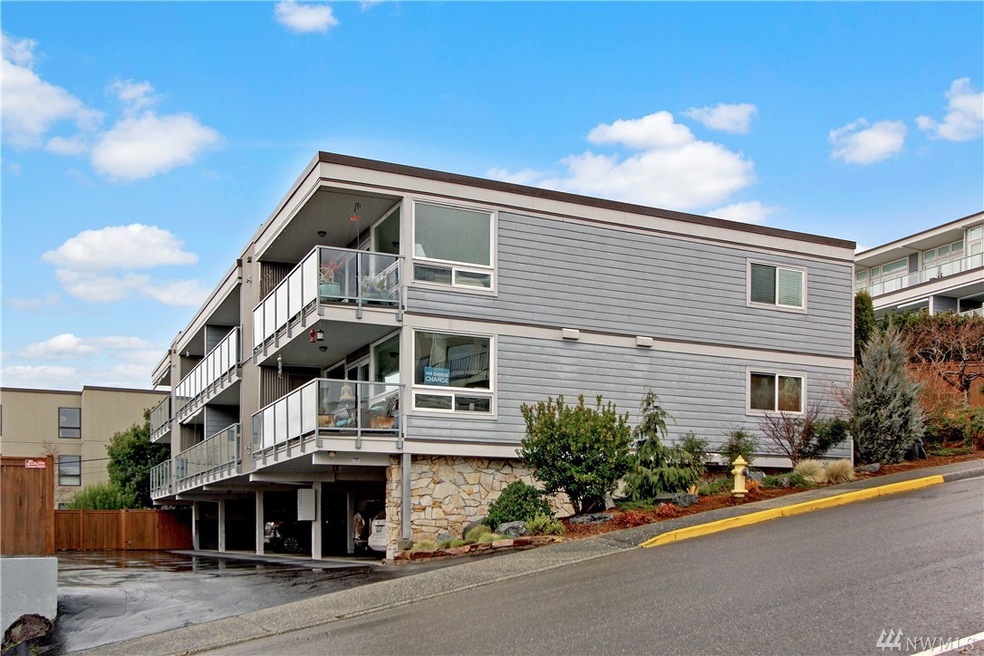 533 Alder St unit A8, Edmonds, WA 98020 - photo 1