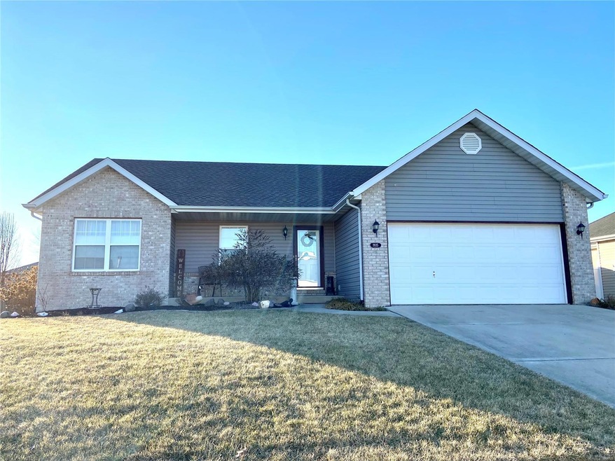 1935 Wellington Ln, Maryville, IL 62062 - photo 1