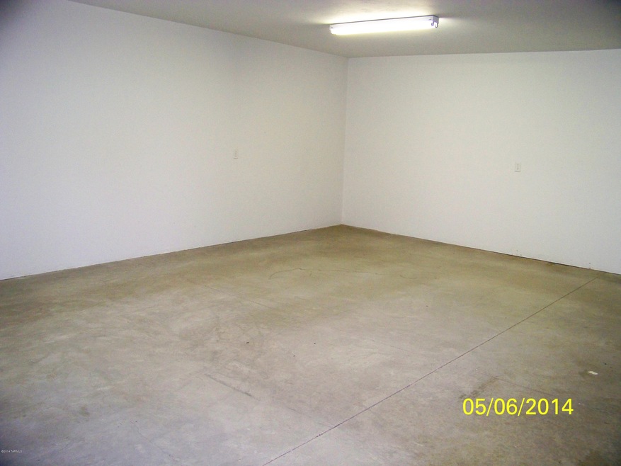 Shop/Garage