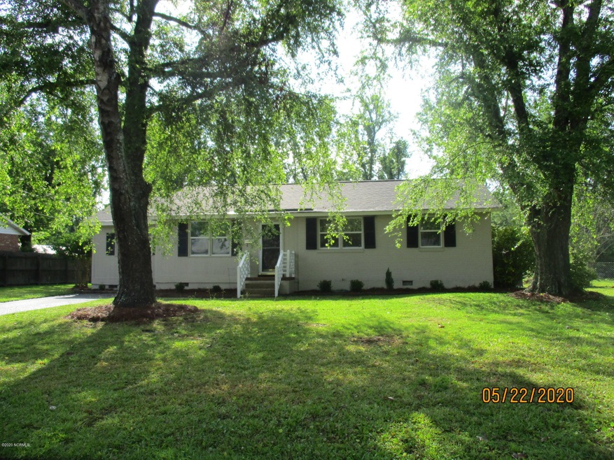 1018 Daniel Dr, Jacksonville, NC 28540 - photo 1