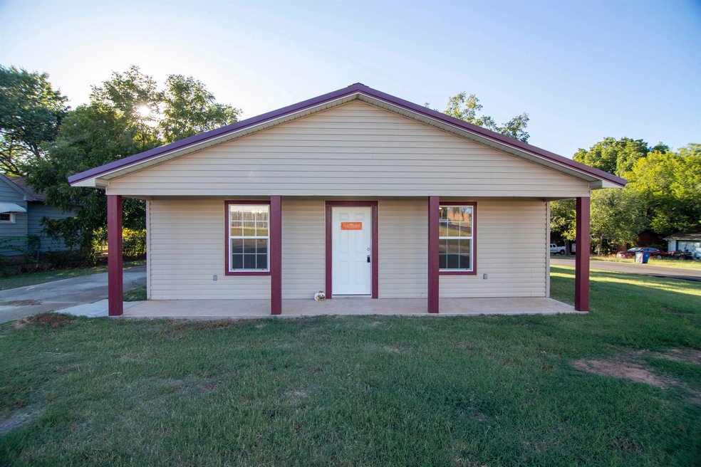 305 305 S 12th, Duncan, OK - photo 1