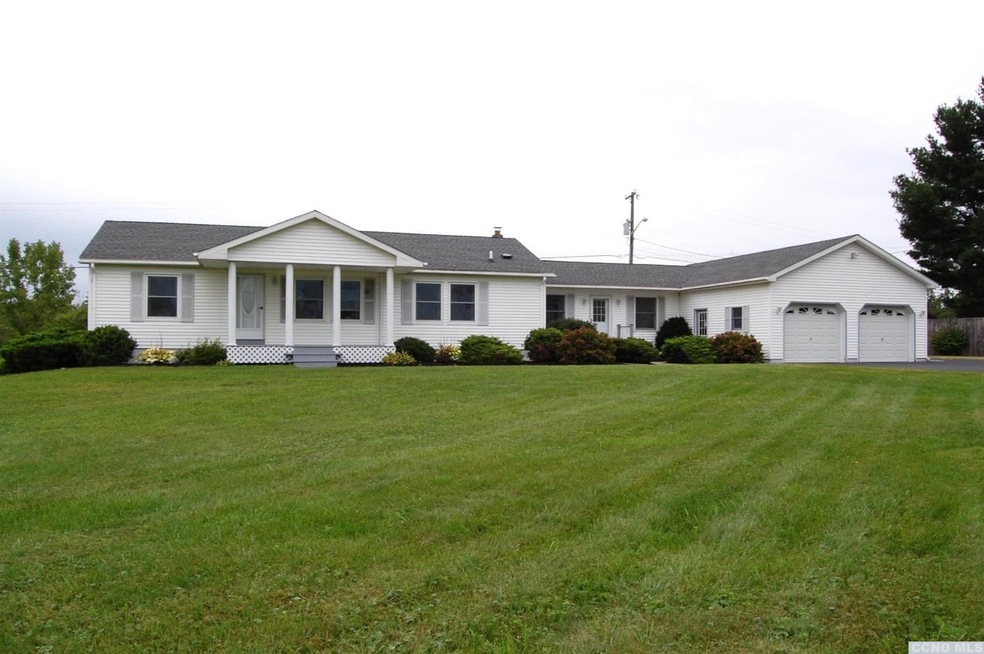 1298 Schodack Landing Rd, Schodack Landing, NY 12156 - photo 1