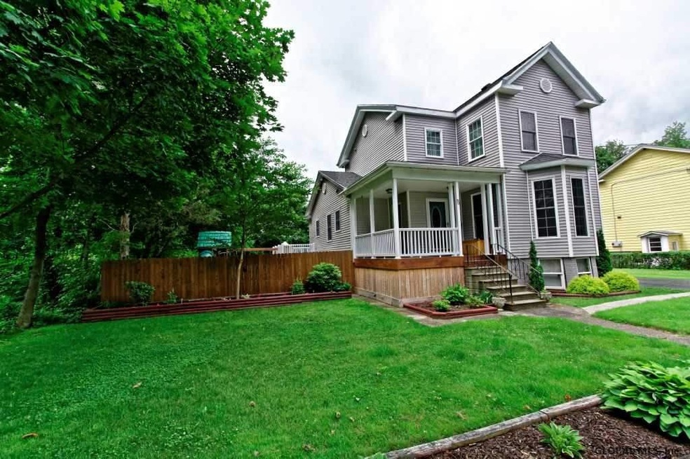 90 Thompson St, Troy, NY 12180 - photo 1