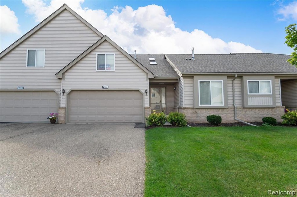 23004 Wilson St unit 135, Grand Blanc, MI 48439 - photo 1