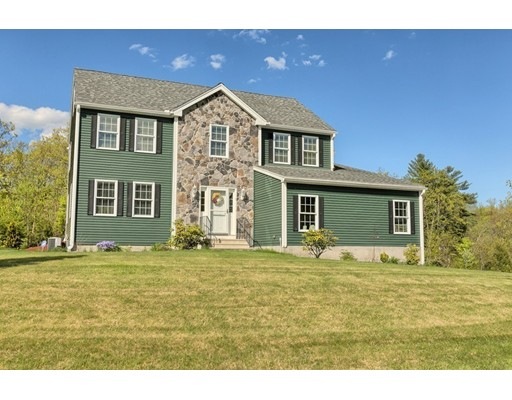 9 Lakeview Dr, Shirley, MA 01464 - photo 1