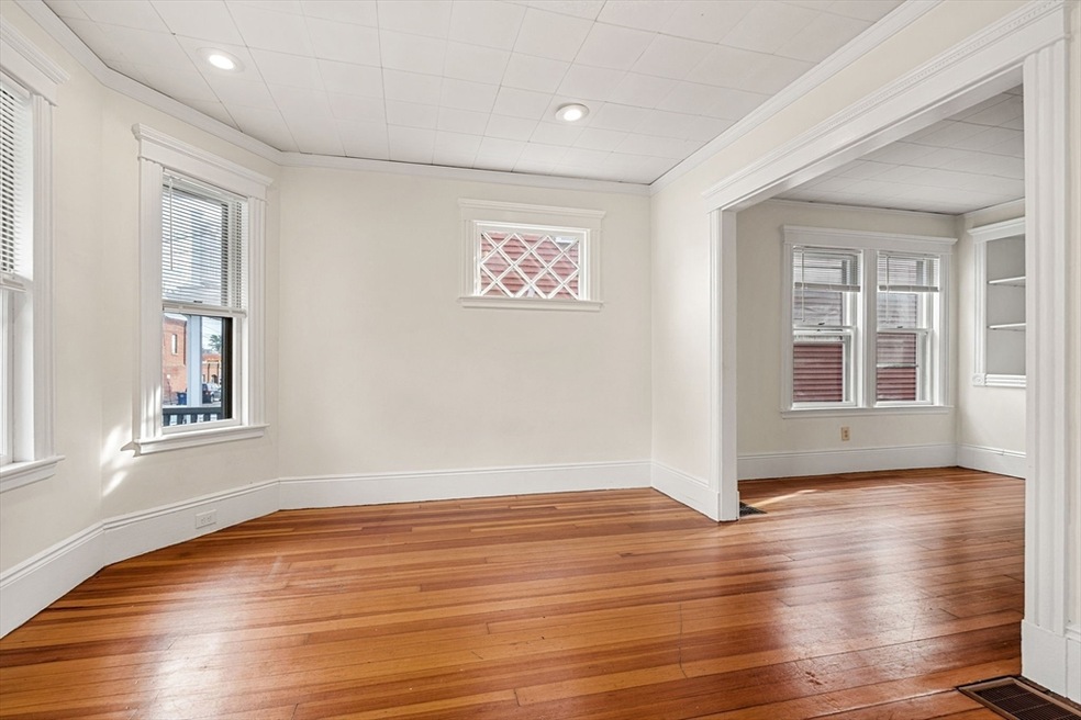 68-70 Hathorne St unit 1, Salem, MA 01970 - photo 1