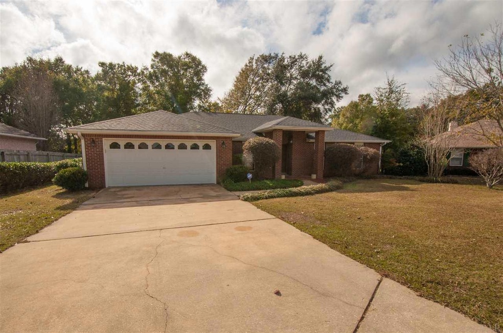 3384 Holt Cir, Pensacola, FL 32526 - photo 1