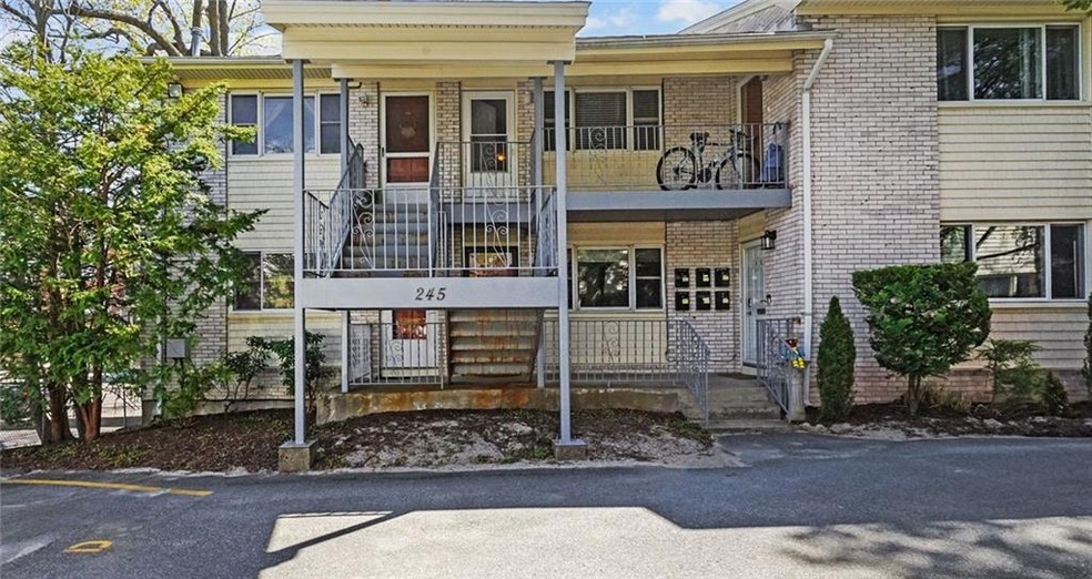 245 Gano St unit 11, Providence, RI 02906 - photo 1