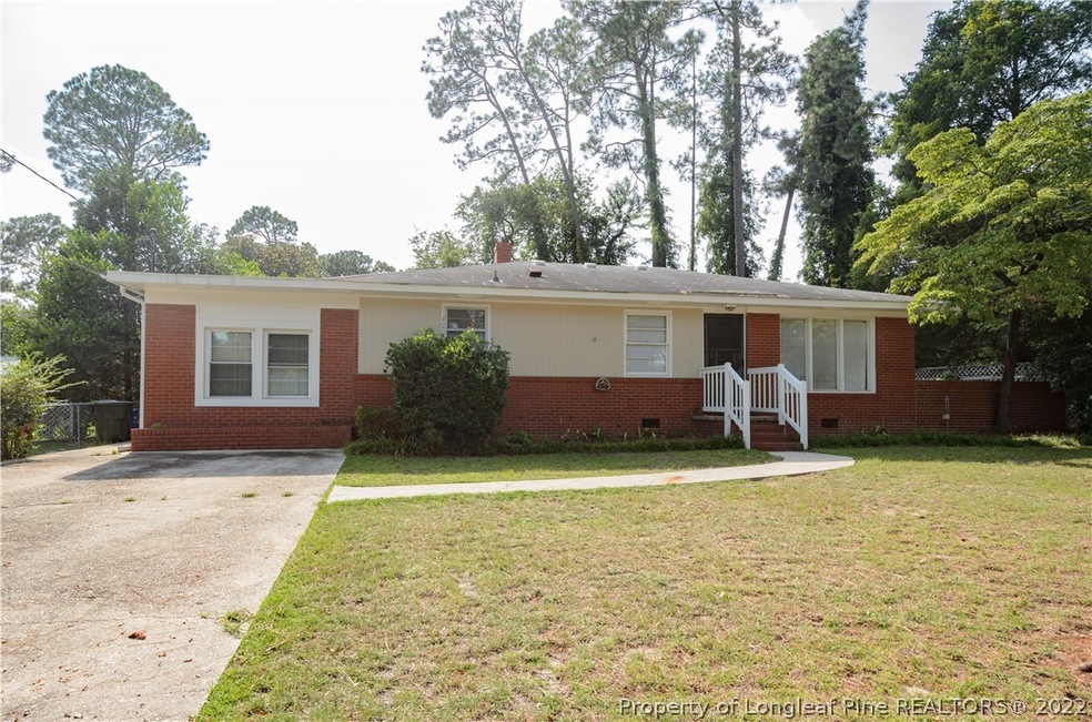 1000 Faison Ave, Fayetteville, NC 28304 - photo 1